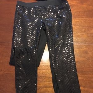 Brand new! Black sequin chevron leggings!😍
